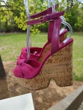 Jimmy Choo GLEAM Vintage Inspired Orchid Suede Knot Sandal 39